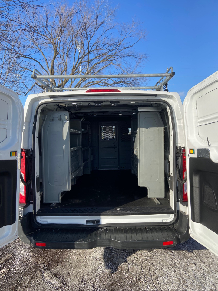 Ford Transit 250 Van Low Roof 60/40 Pass. 148-in. WB 2015