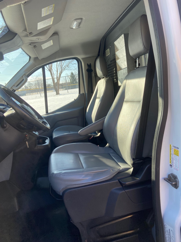 Ford Transit 250 Van Low Roof 60/40 Pass. 148-in. WB 2015