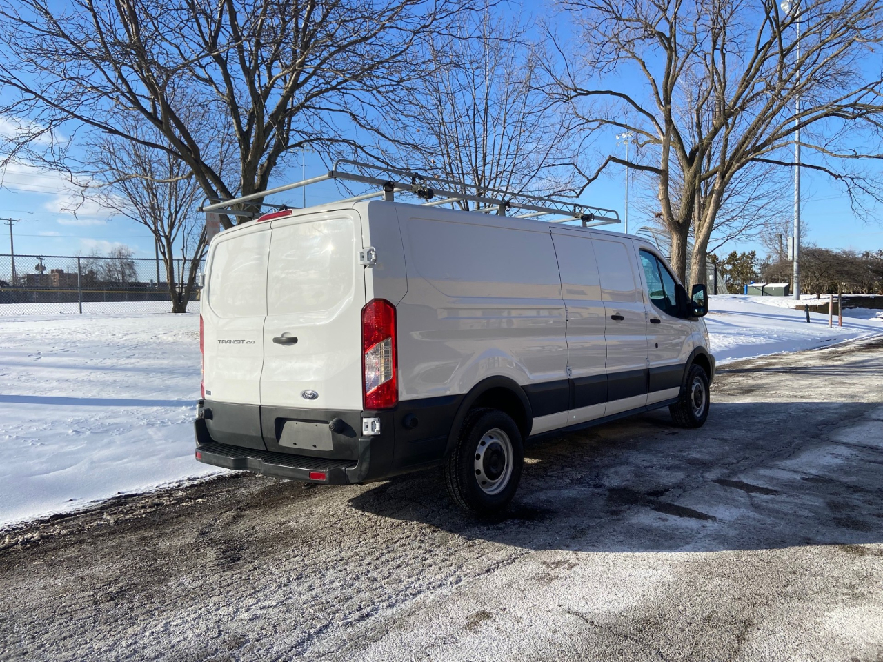 Ford Transit 250 Van Low Roof 60/40 Pass. 148-in. WB 2015
