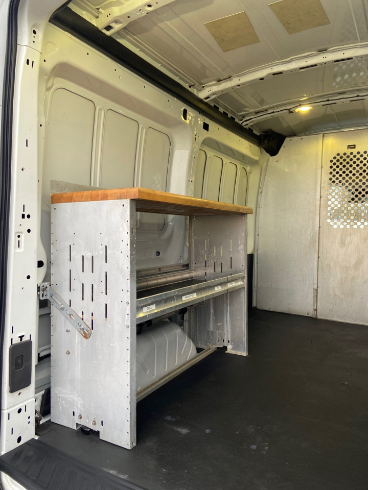 Ford Transit 250 Van Med. Roof w/Sliding Pass. 130-in. WB 2018