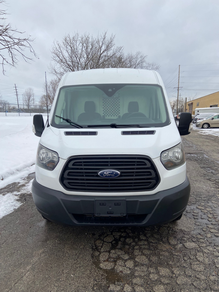 Ford Transit 250 Van Med. Roof w/Sliding Pass. 130-in. WB 2018