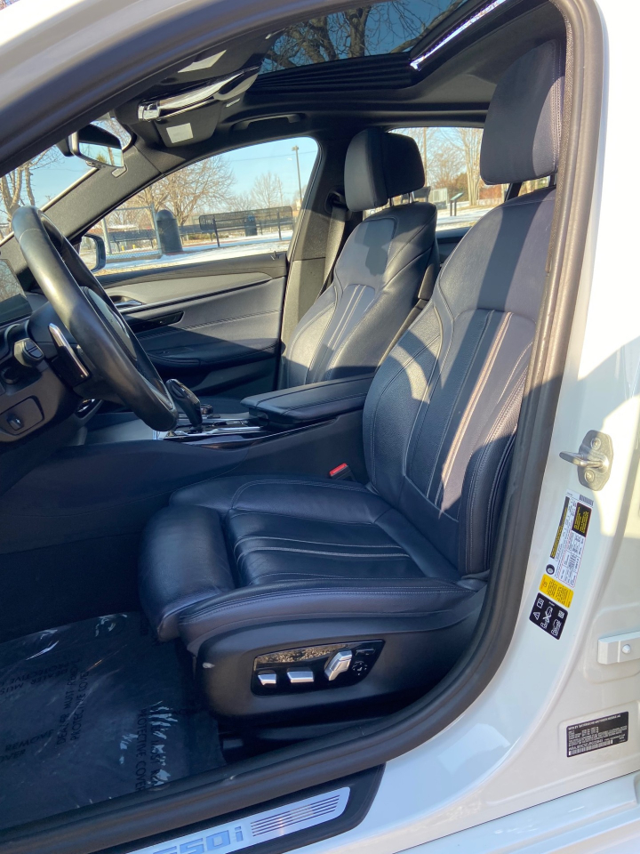 BMW 5-Series M550i xDrive 2018