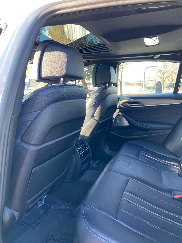 BMW 5-Series M550i xDrive 2018