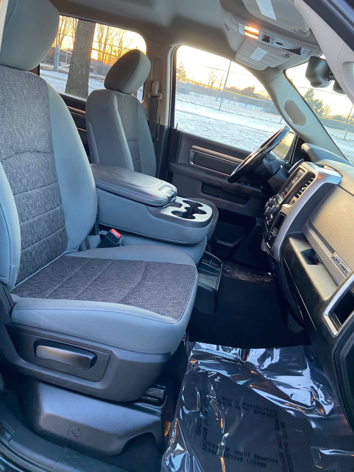 RAM 1500 Classic Big Horn 4x4 Crew Cab 6'4" Box 2019