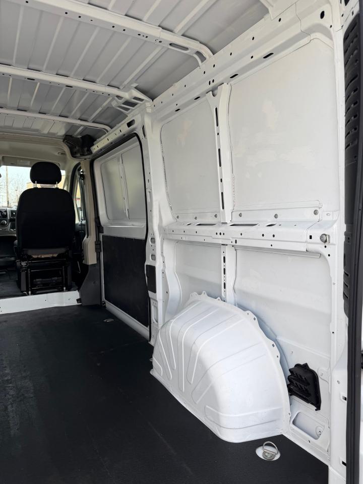 RAM Promaster 1500 Low Roof 136-in. WB 2020