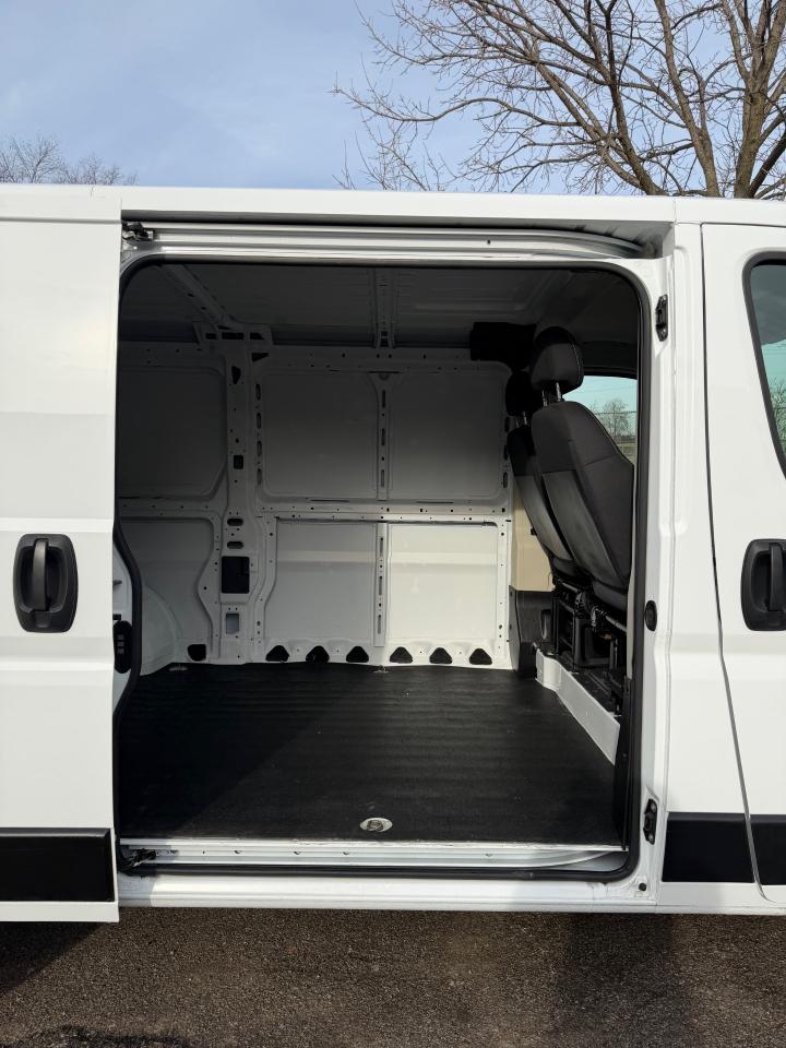RAM Promaster 1500 Low Roof 136-in. WB 2020