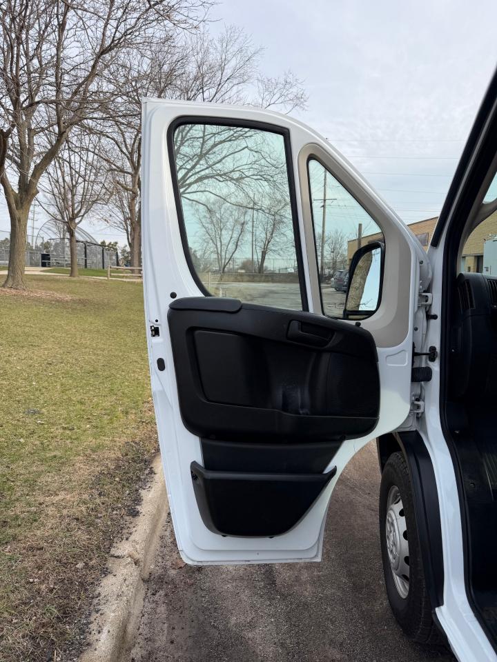 RAM Promaster 1500 Low Roof 136-in. WB 2020