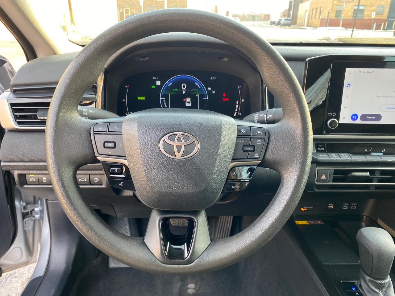 Toyota Camry Hybrid LE 2025