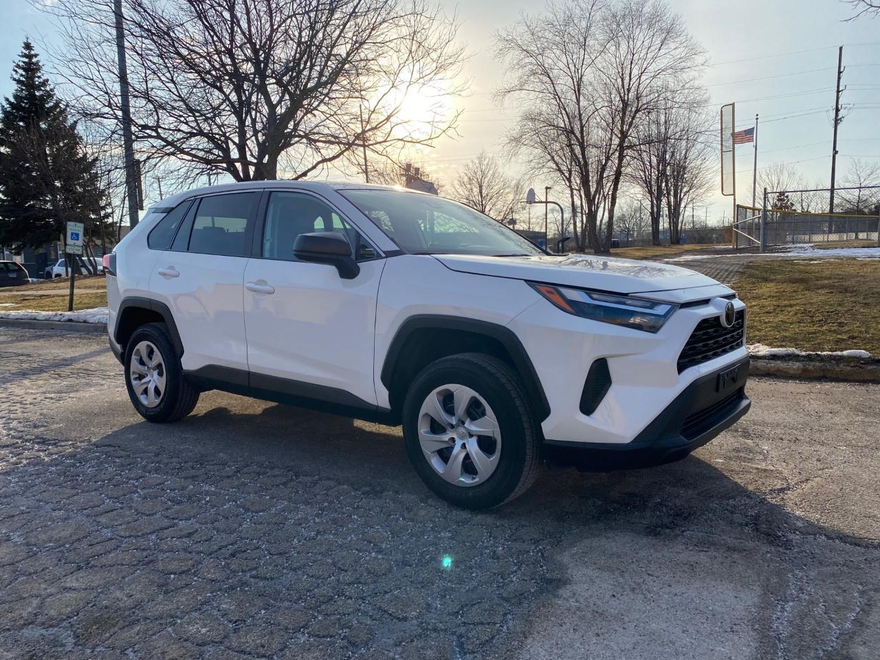 Toyota RAV4 LE AWD 2024