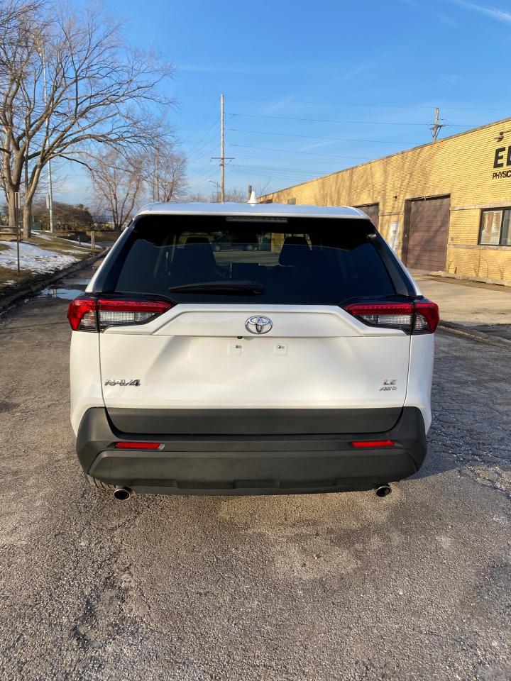 Toyota RAV4 LE AWD 2024