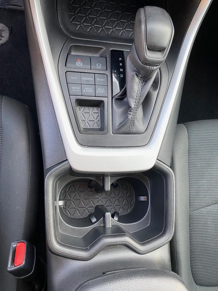 Toyota RAV4 LE AWD 2024