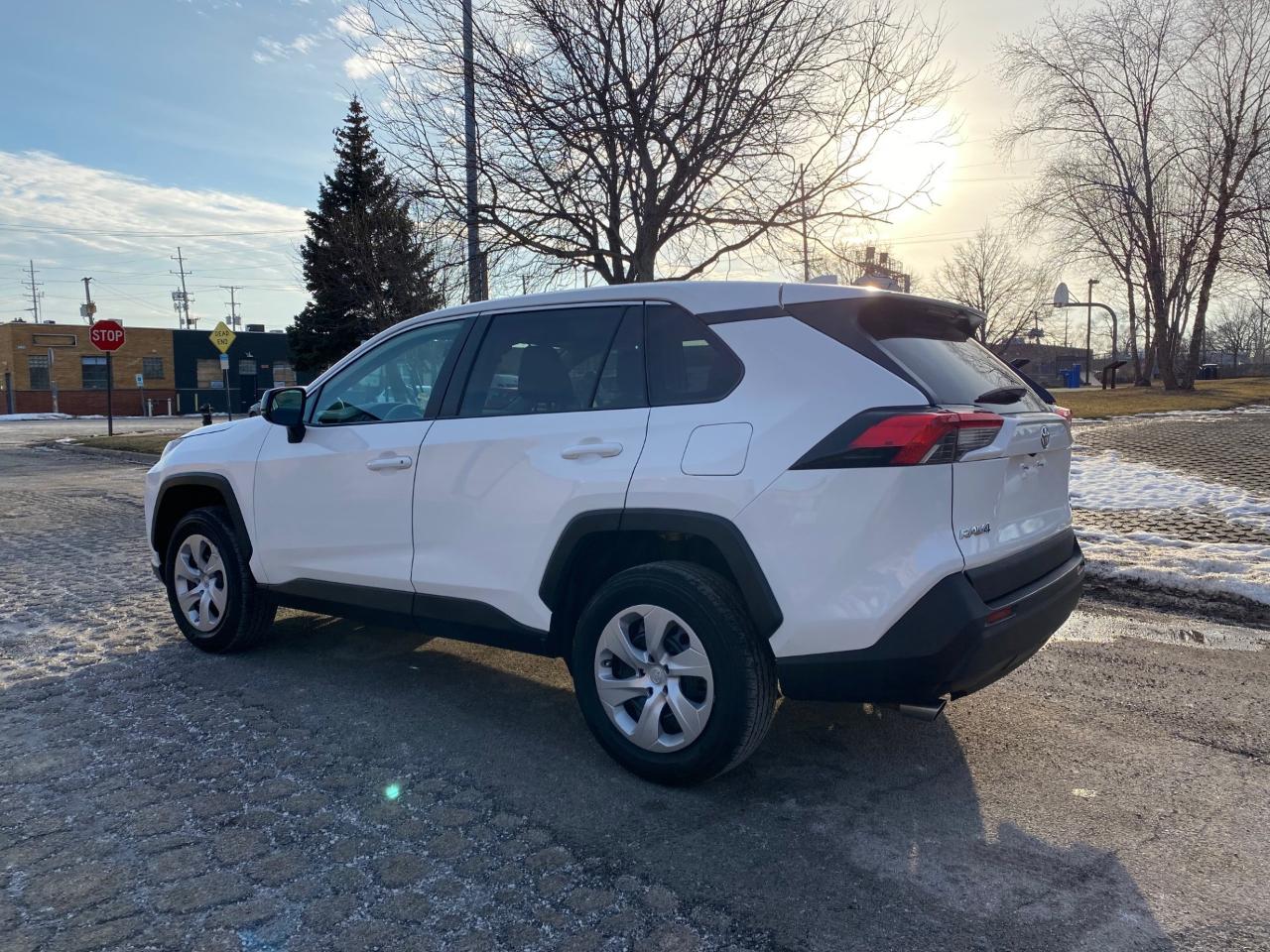 Toyota RAV4 LE AWD 2024