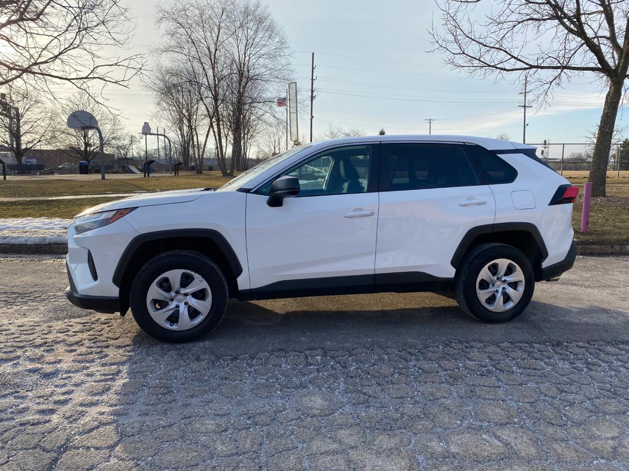 Toyota RAV4 LE AWD 2024