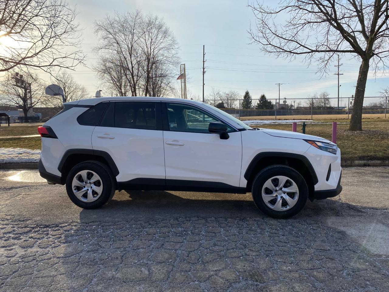 Toyota RAV4 LE AWD 2024
