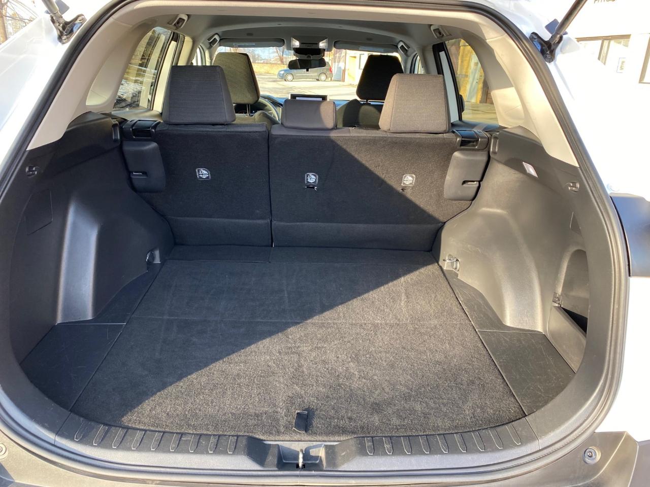 Toyota RAV4 LE AWD 2024