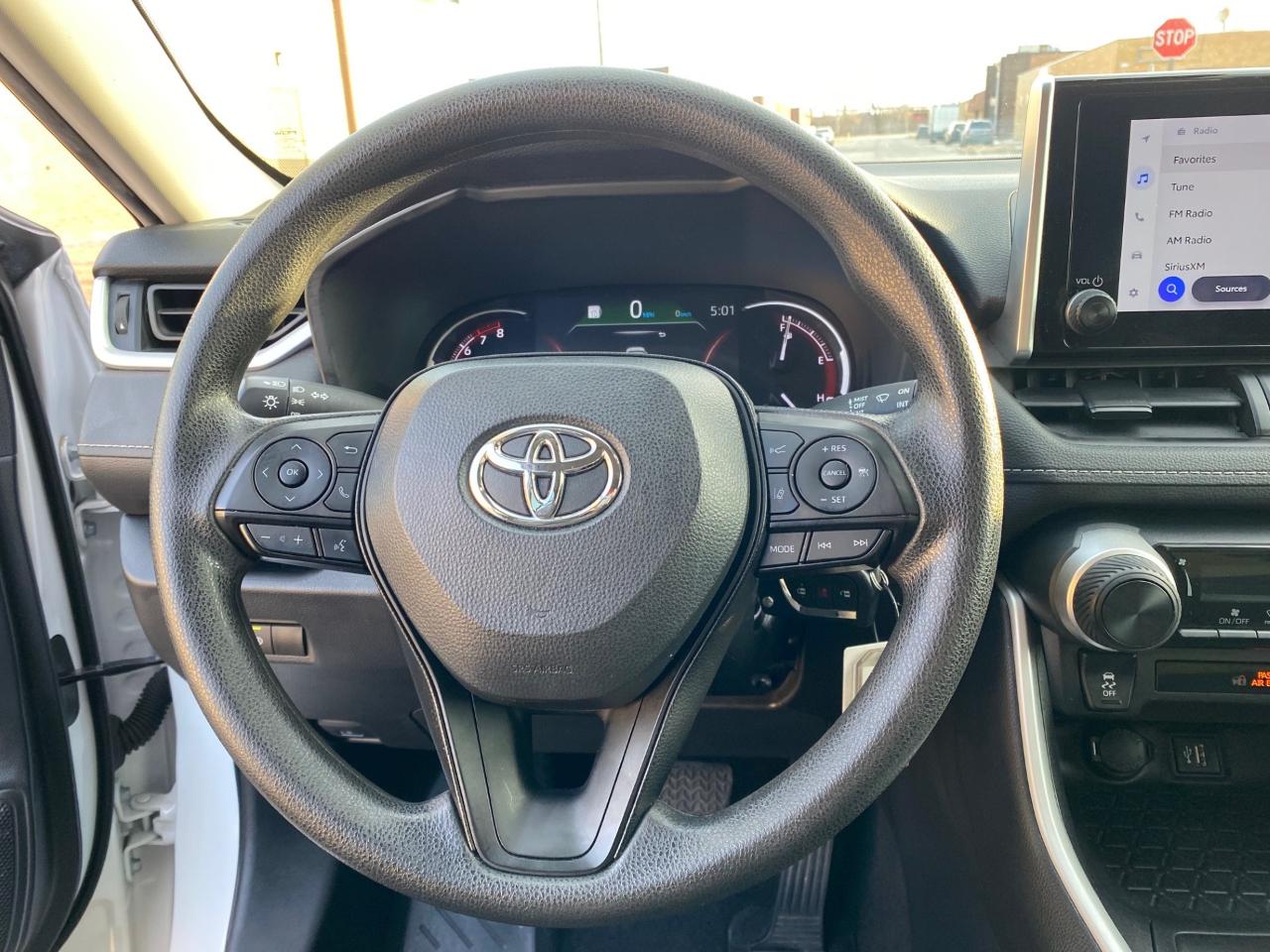Toyota RAV4 LE AWD 2024
