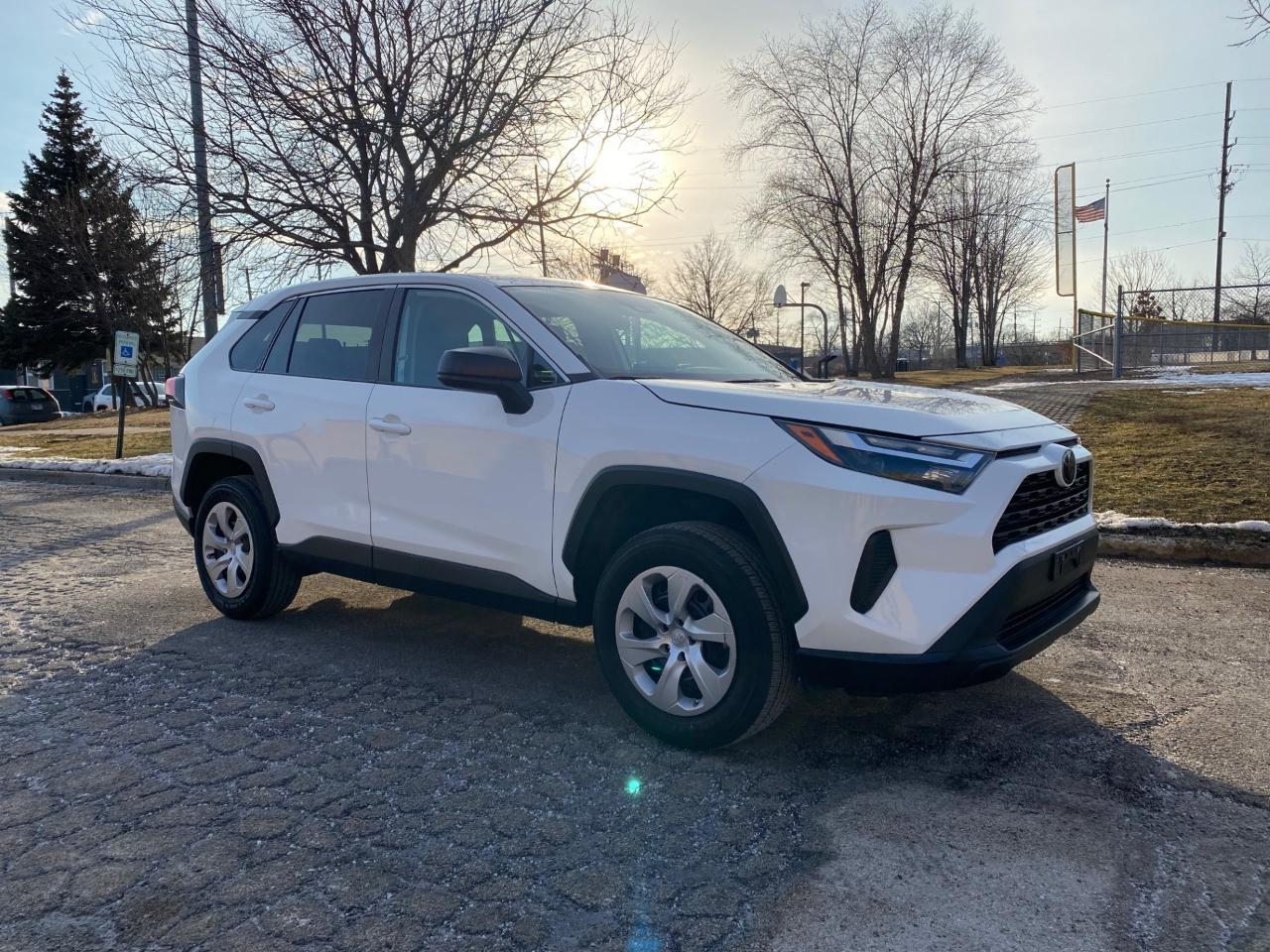 Toyota RAV4 LE AWD 2024