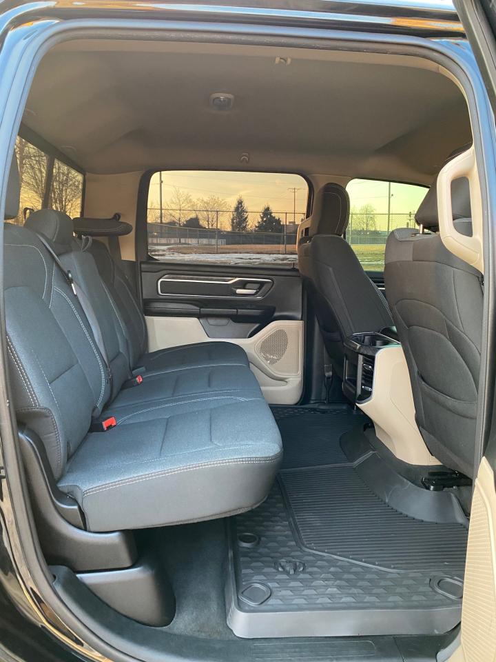 RAM 1500 Big Horn Crew Cab SWB 4WD 2021