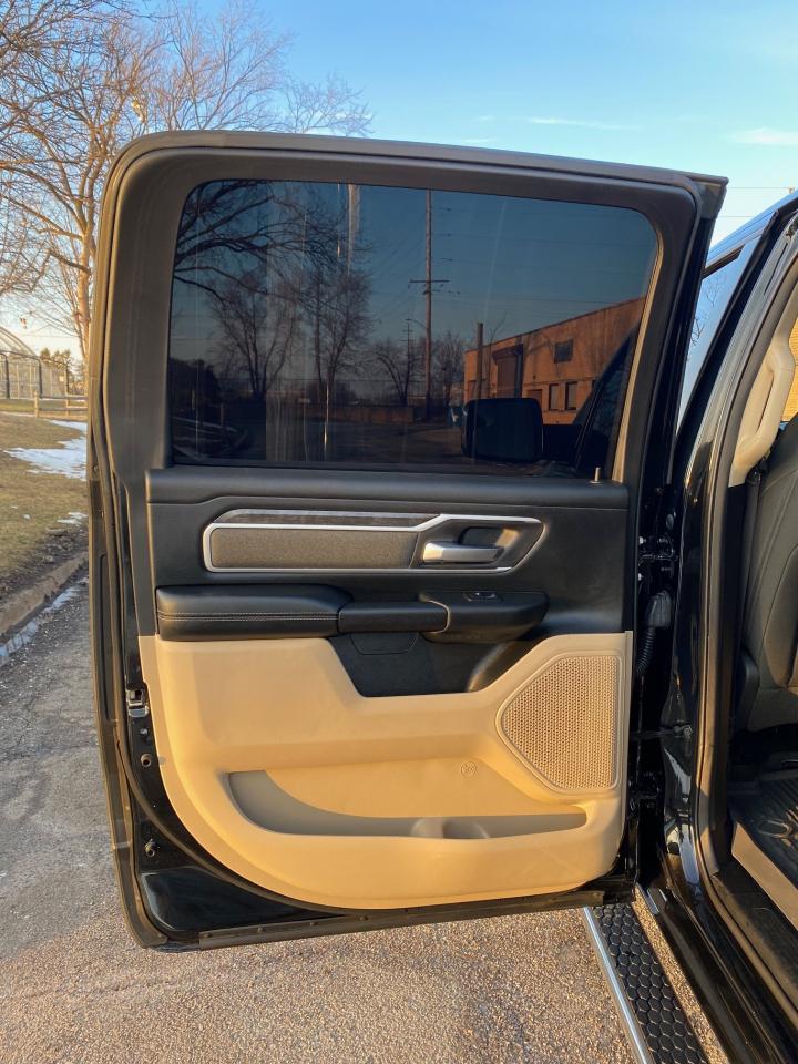 RAM 1500 Big Horn Crew Cab SWB 4WD 2021