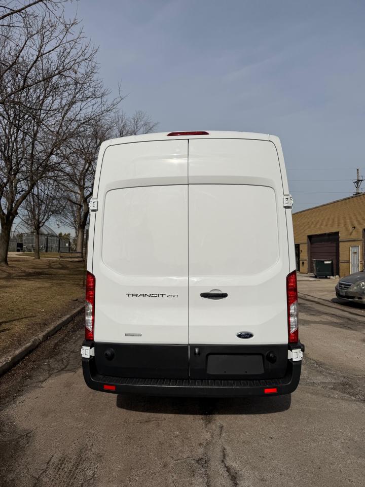 Ford Transit  2016