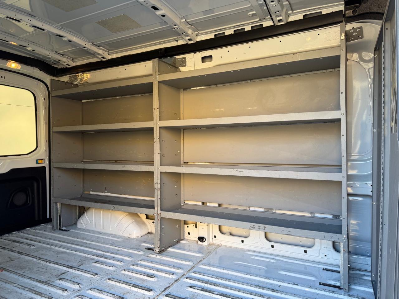 Ford Transit 150 Van Med. Roof w/Sliding Pass. 148-in. WB 2016