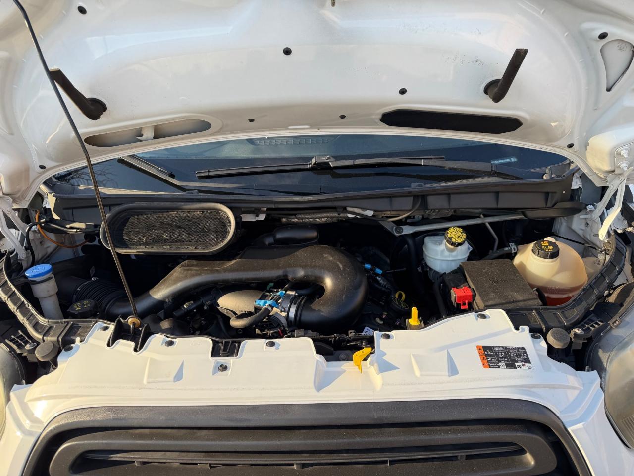 Ford Transit 150 Van Med. Roof w/Sliding Pass. 148-in. WB 2016