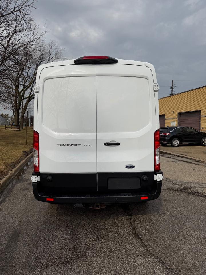 Ford Transit 350 Van Med. Roof w/Sliding Pass. 148-in. WB 2019