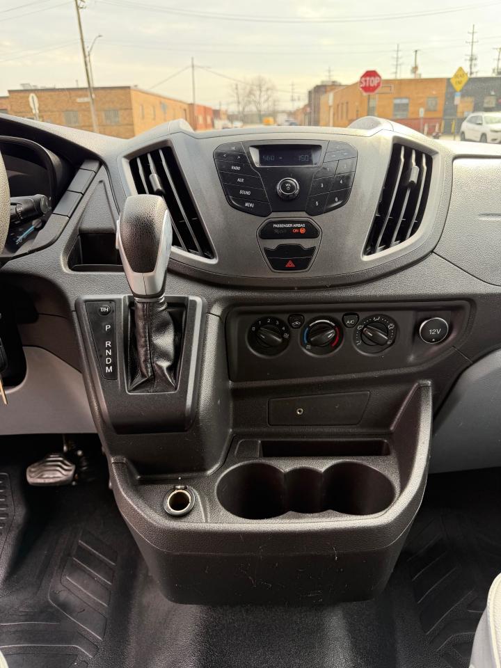 Ford Transit 350 Van Med. Roof w/Sliding Pass. 148-in. WB 2019