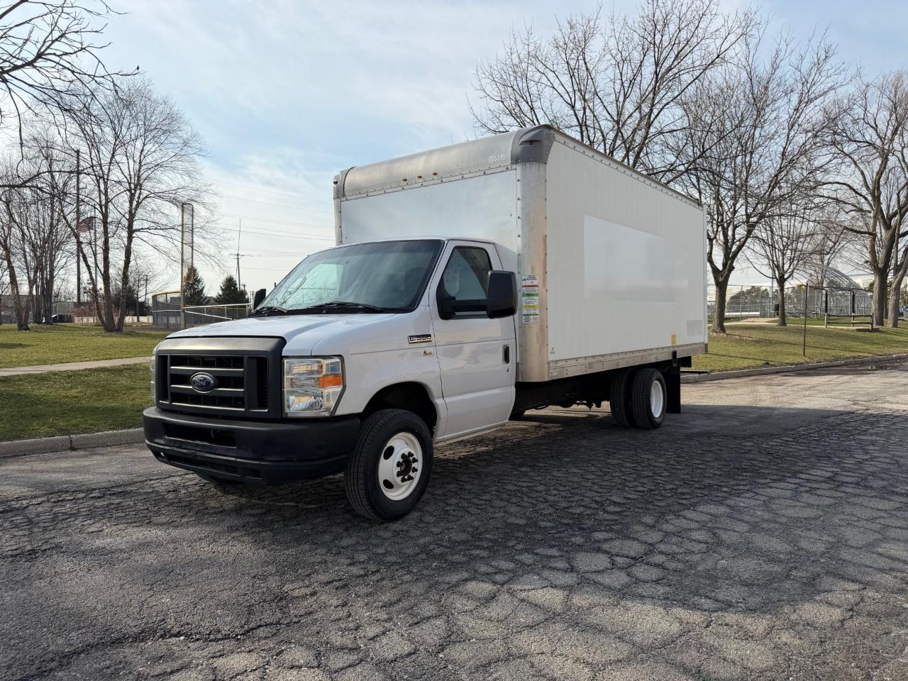 2019 Ford Econoline E350