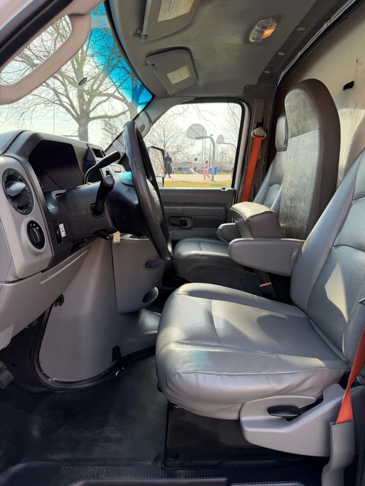 Ford Econoline E350 2019