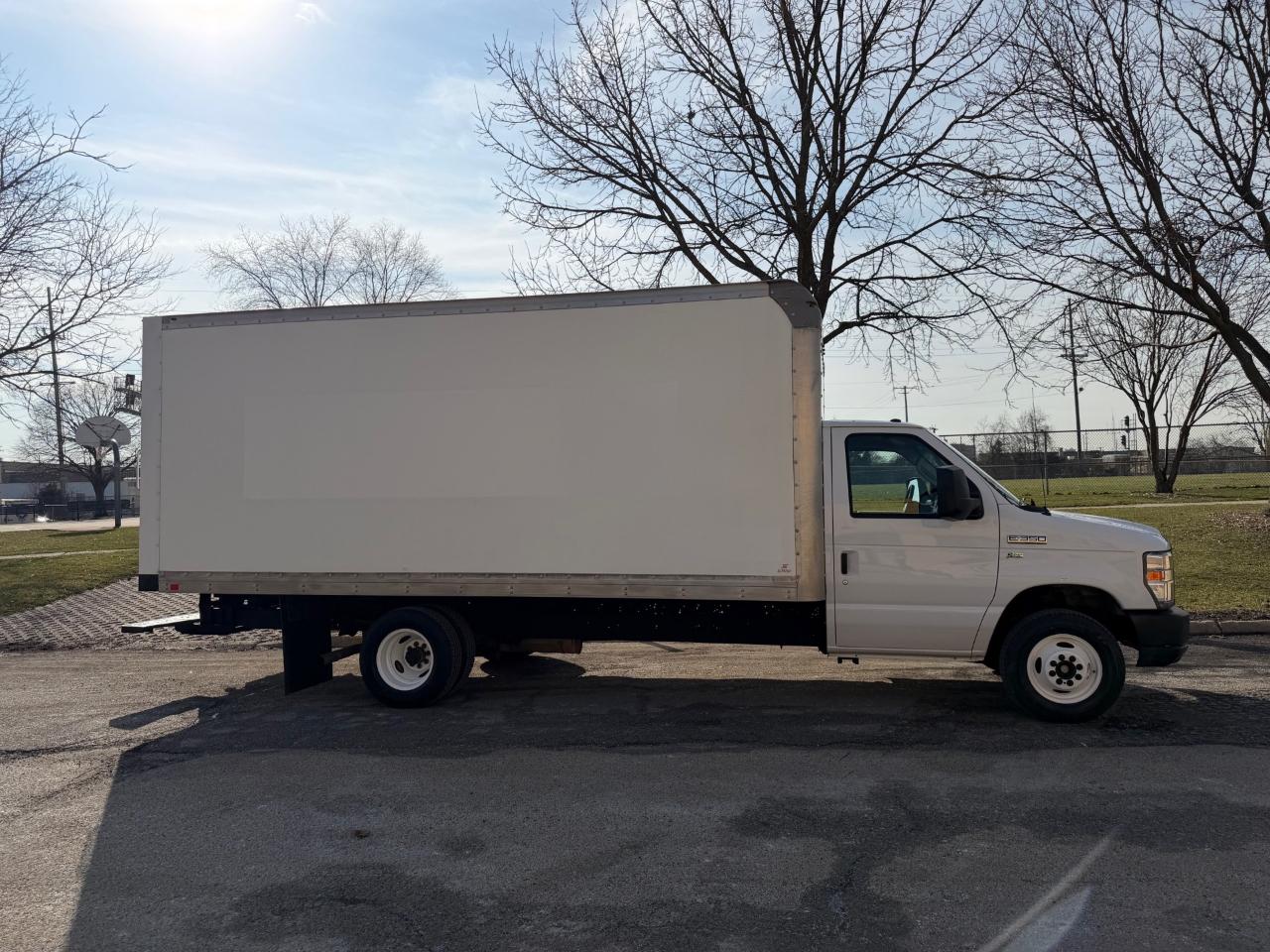 Ford Econoline E350 2019