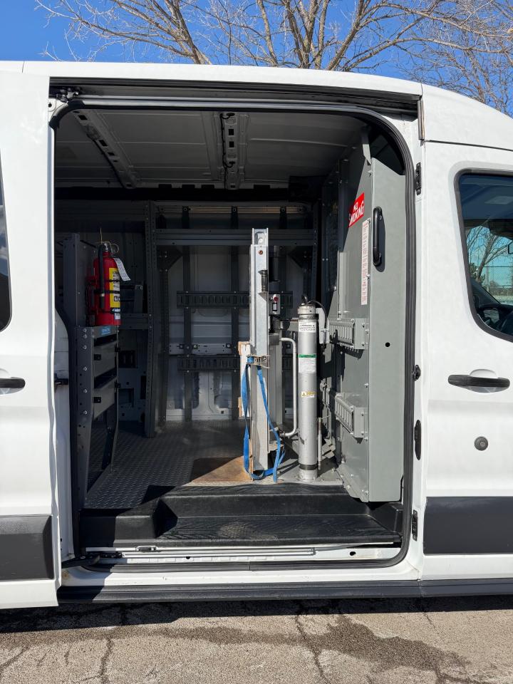 Ford Transit 350 Van Med. Roof w/Sliding Pass. 148-in. WB 2018