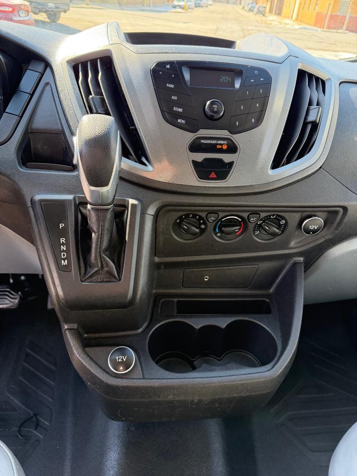 Ford Transit 350 Van Med. Roof w/Sliding Pass. 148-in. WB 2018