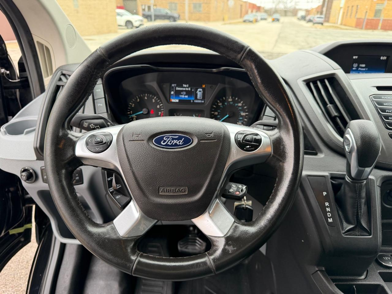 Ford Transit 150 Van Low Roof w/Sliding Pass. 130-in. WB 2018