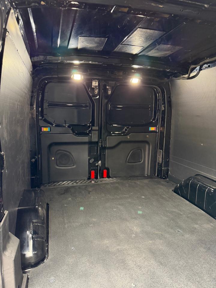 Ford Transit 150 Van Low Roof w/Sliding Pass. 130-in. WB 2018