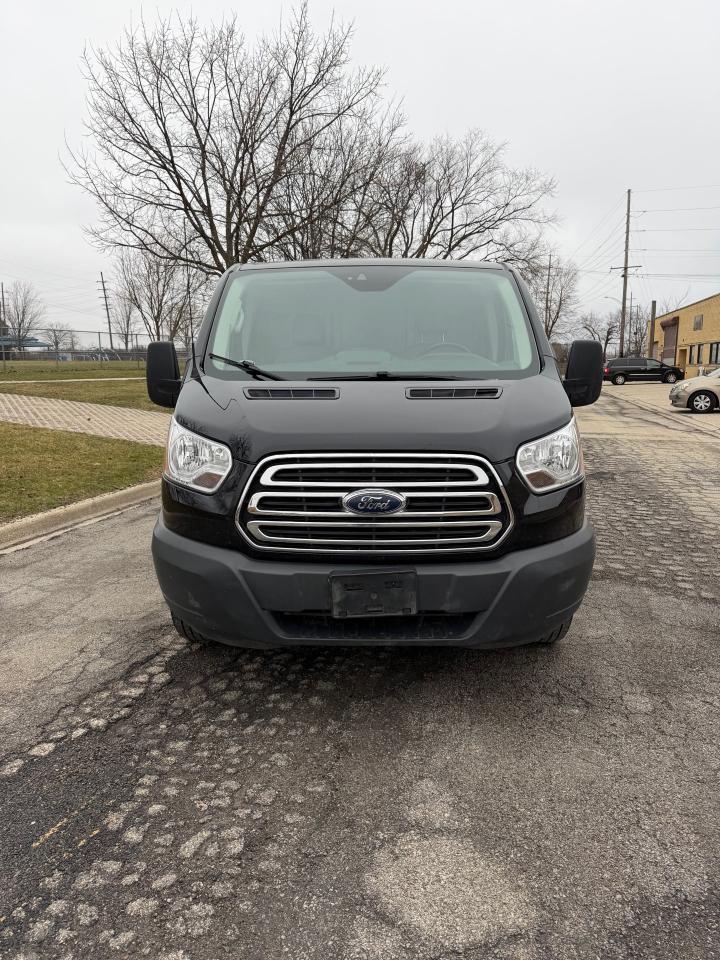 Ford Transit 150 Van Low Roof w/Sliding Pass. 130-in. WB 2018