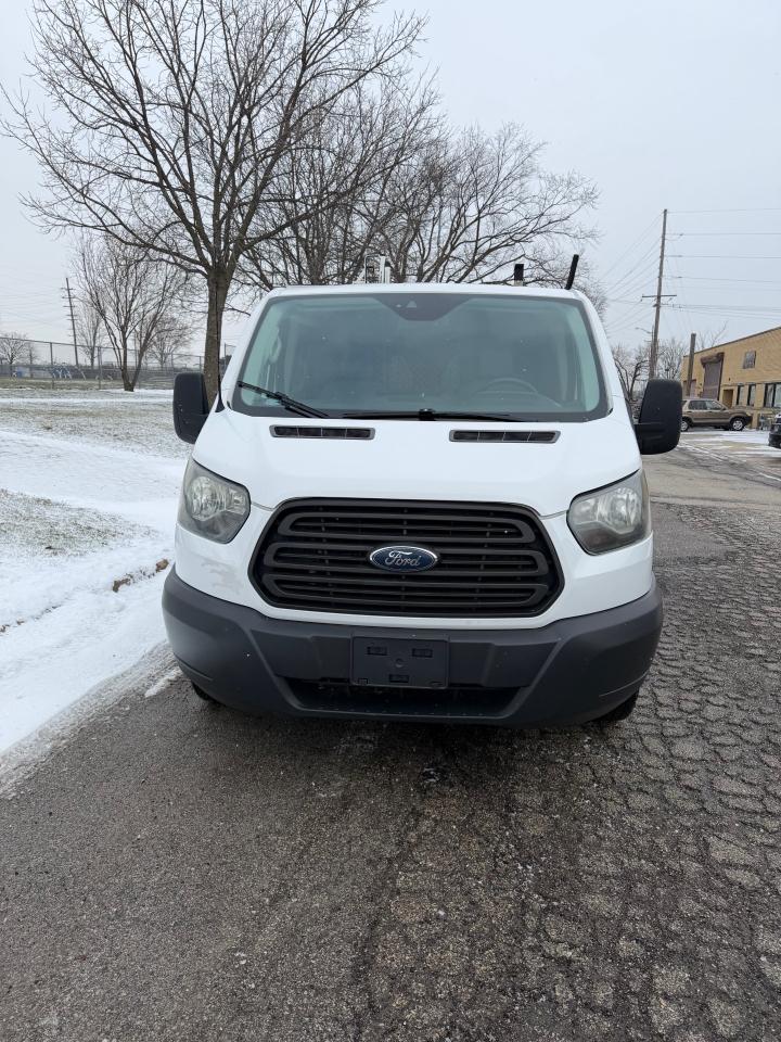 Ford Transit 150 Van Low Roof 60/40 Pass. 130-in. WB 2016