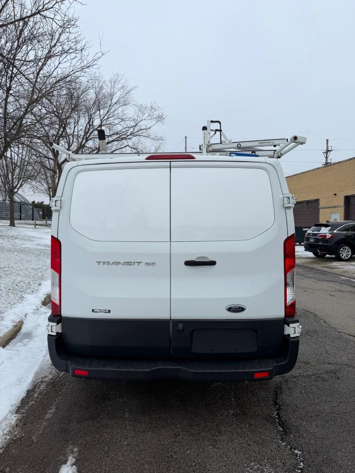 Ford Transit 150 Van Low Roof 60/40 Pass. 130-in. WB 2016