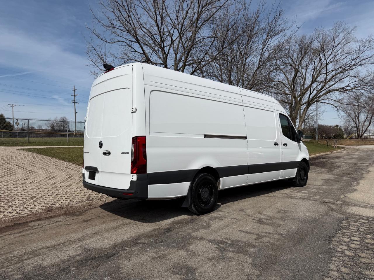 Mercedes-Benz Sprinter 2500 170-in. WB 2024