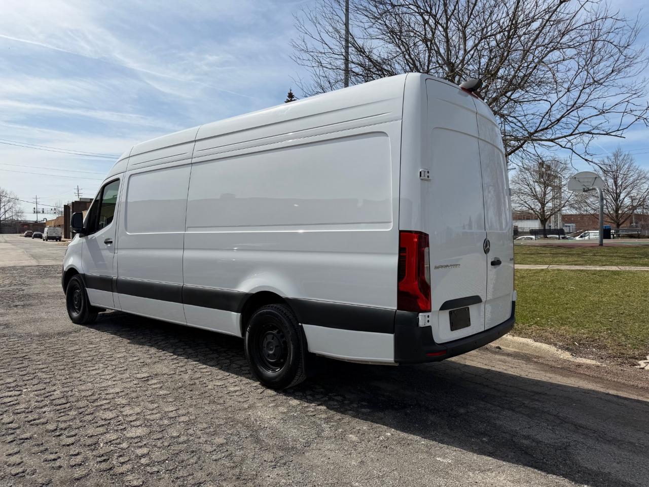 Mercedes-Benz Sprinter 2500 170-in. WB 2024