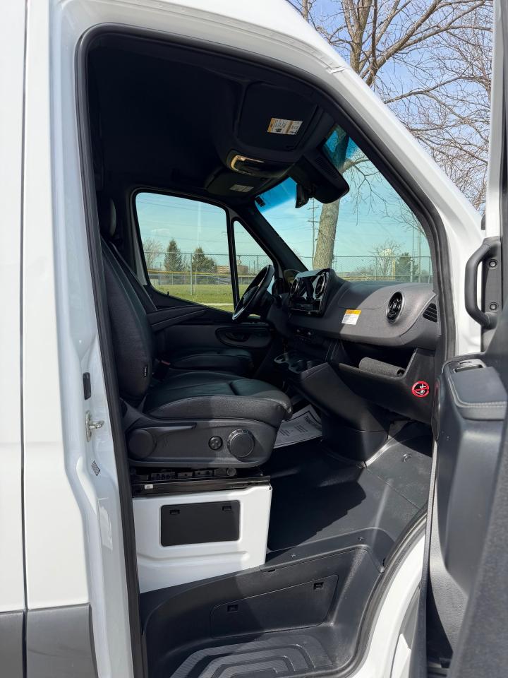 Mercedes-Benz Sprinter 2500 170-in. WB 2024