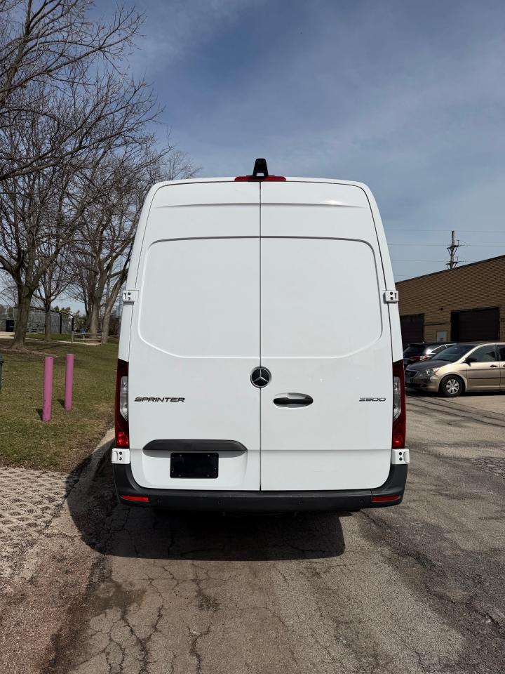 Mercedes-Benz Sprinter 2500 170-in. WB 2024