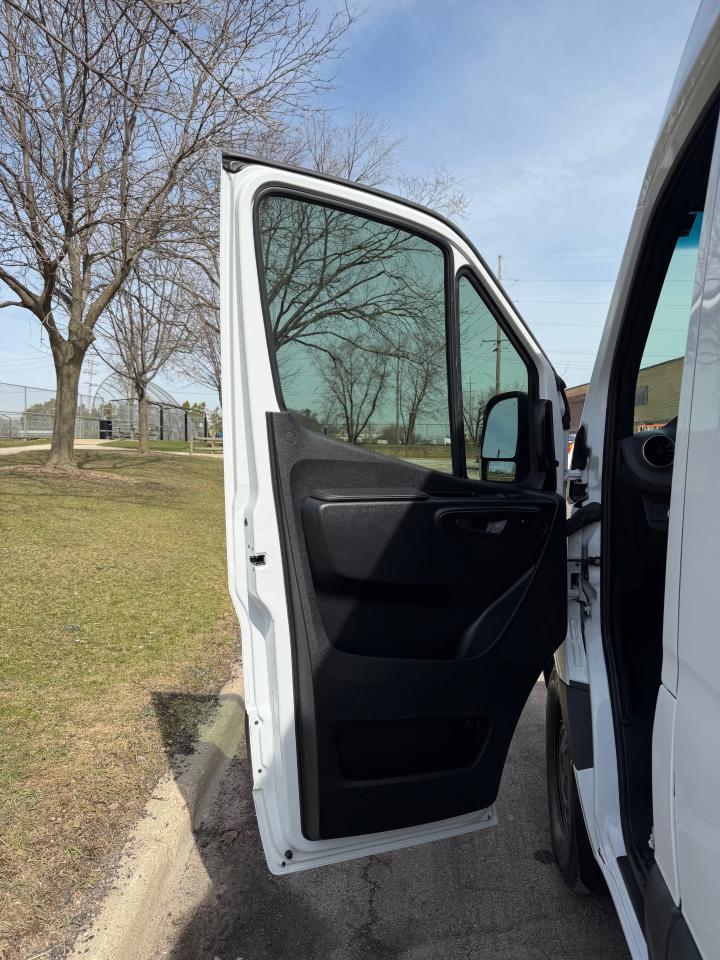 Mercedes-Benz Sprinter 2500 170-in. WB 2024