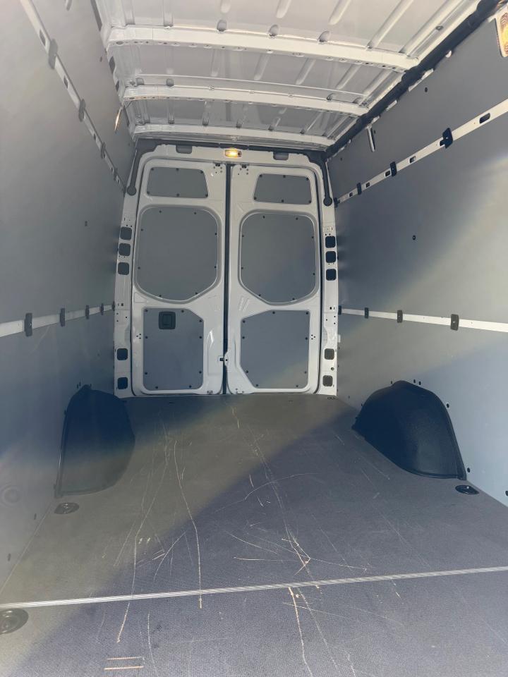 Mercedes-Benz Sprinter 2500 170-in. WB 2024