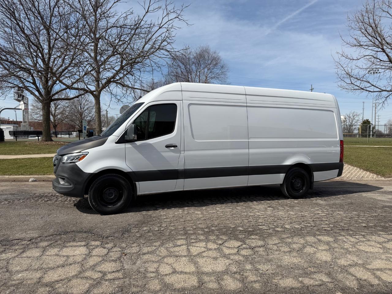 Mercedes-Benz Sprinter 2500 170-in. WB 2024