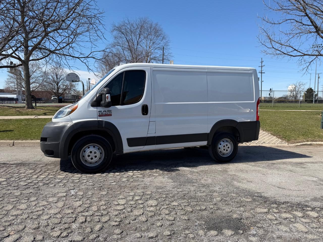 RAM Promaster 1500 Low Roof Tradesman 118-in. WB 2014