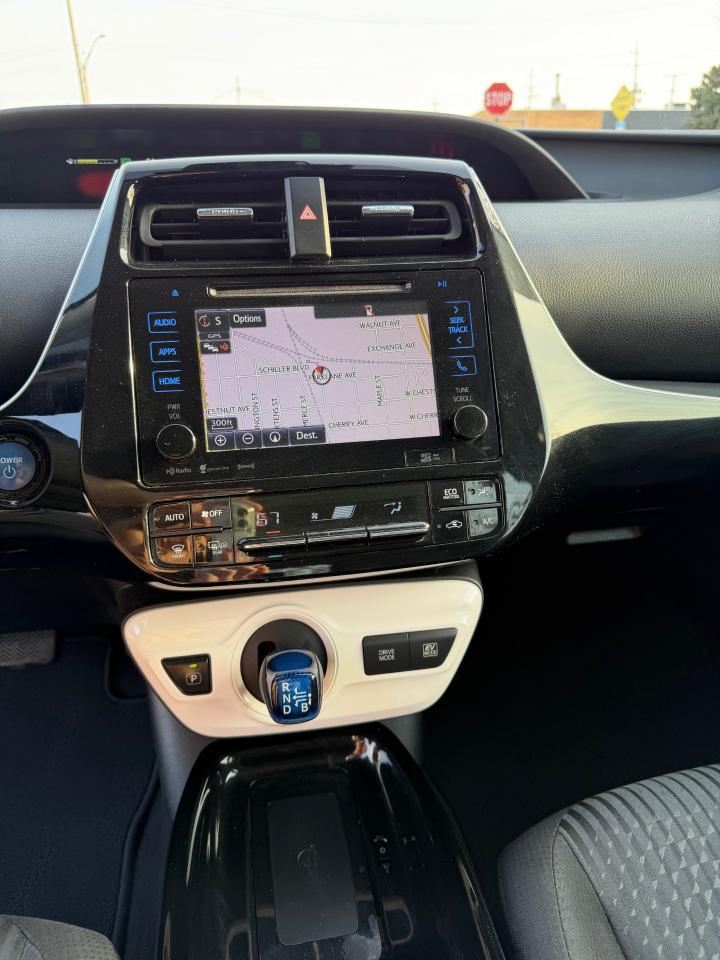 Toyota Prius Three 2017