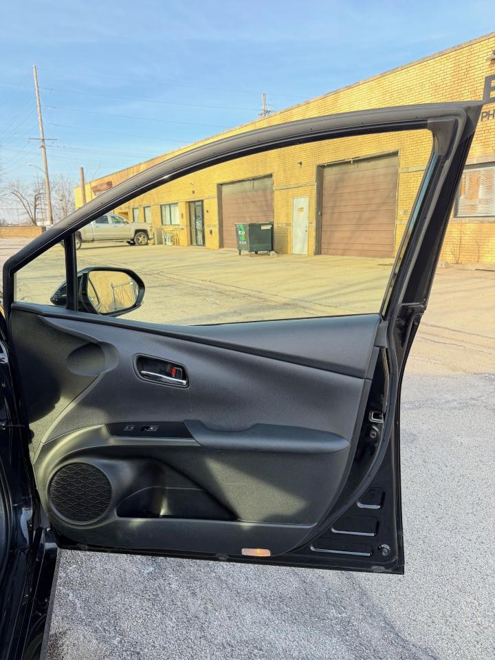 Toyota Prius Three 2017