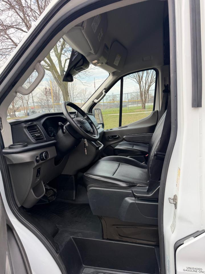 Ford Transit 250 Van High Roof w/Sliding Pass. 148-in. WB 2021