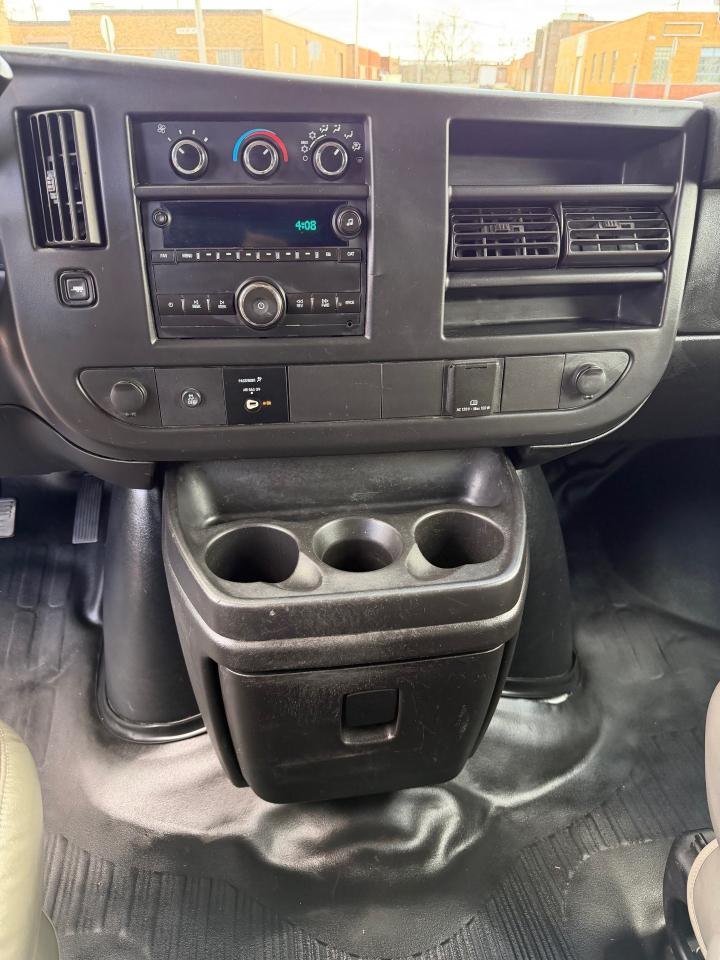 GMC Savana G2500 Extended Cargo 2017